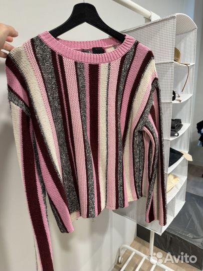 Свитер женский