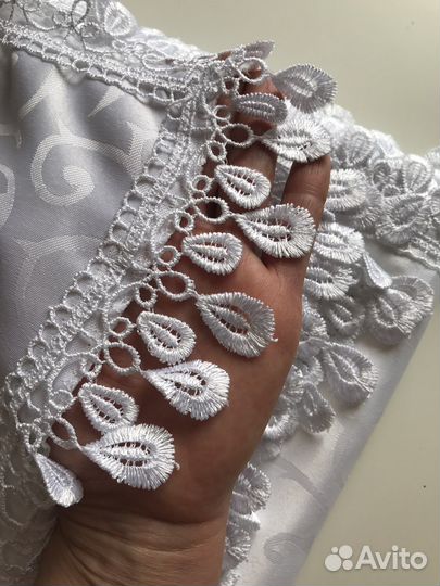 Скатерть белая кружевная