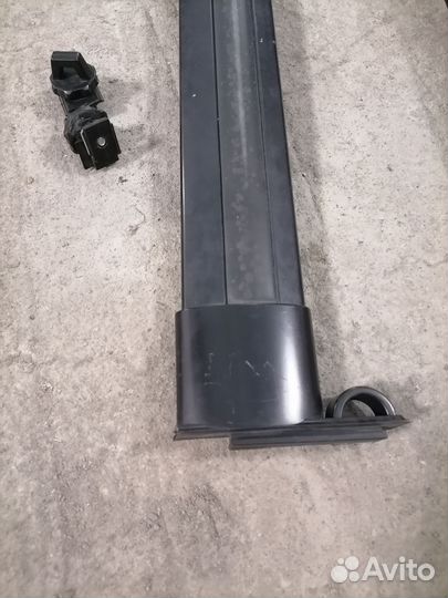 Поперечины на рейлинги RAV4