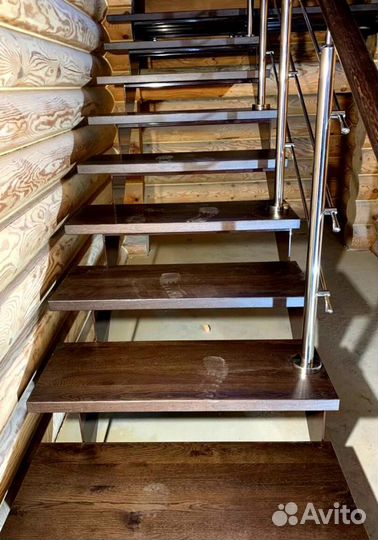 Лестница с забежными ступенями