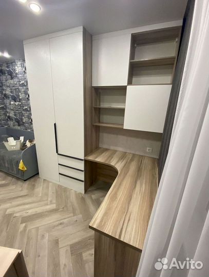 Шкаф купе с зеркалом