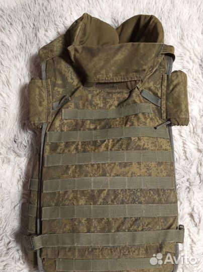 Шлем, бронежилет