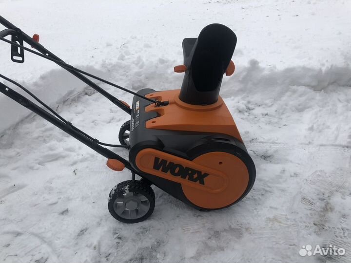 Снегоуборщик электрический worx