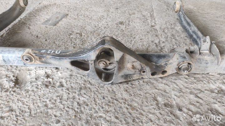 Балка подвески задняя Nissan Primera P 12