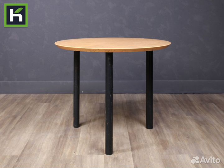 Стол для переговоров