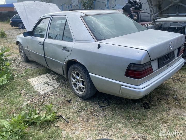 Mercedes benz w124 в разборе