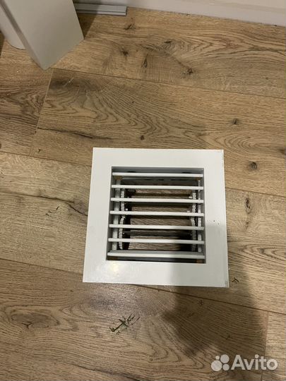 Вентиляционная решетка регулируемая