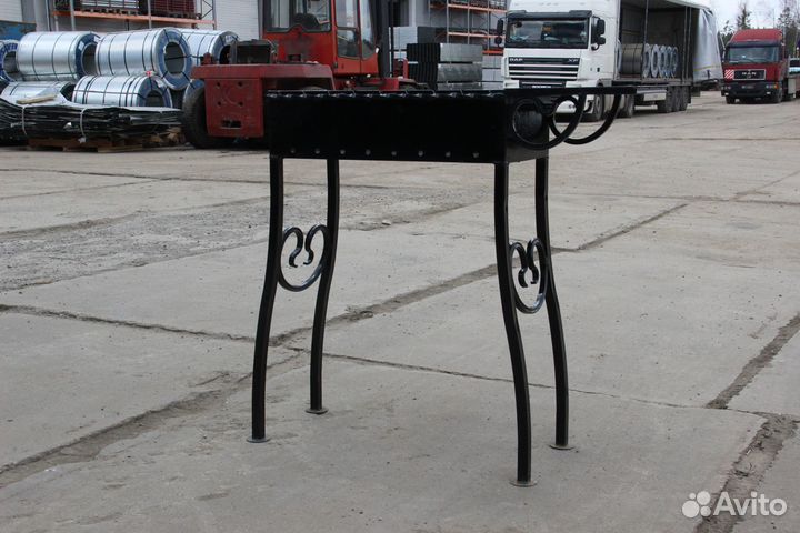 Компактный мангал для дома «Первомай»