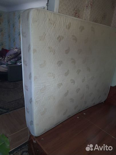 Кровать с матрасом 160190