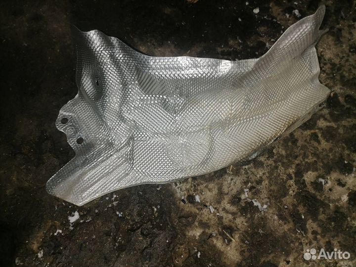 Тепловой экран глушителя BMW 1 F20/F21 2-й рест