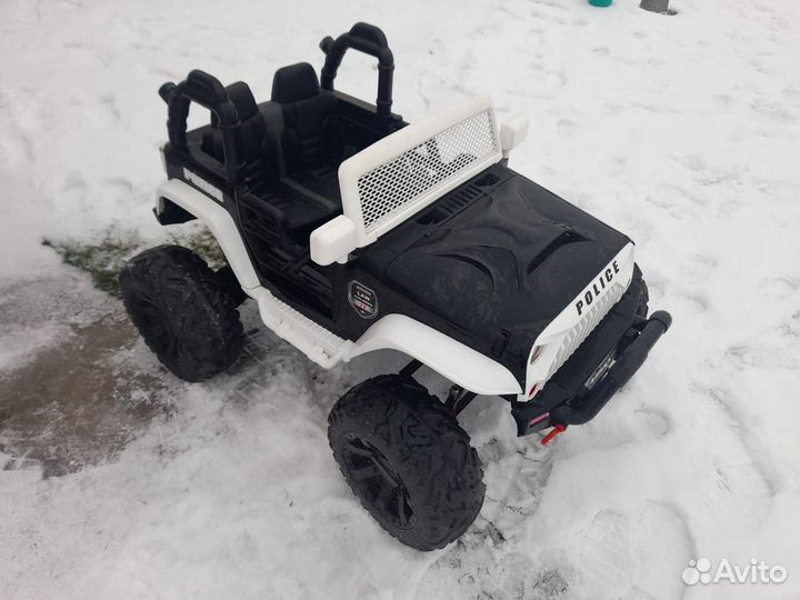 Машинка полиции электро