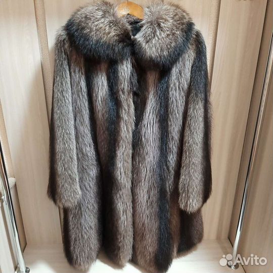 Шуба Енотовая