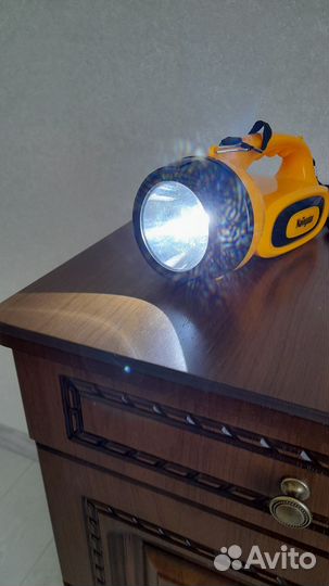 Фонарь аккумуляторный 