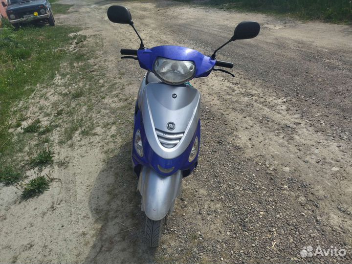 Продам скутер бм