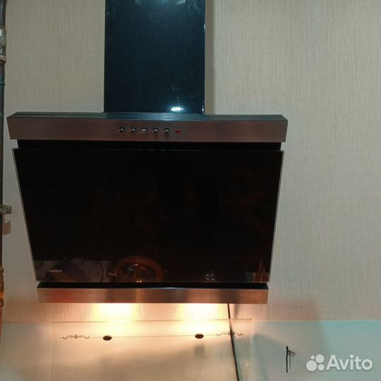 Кухонная вытяжка бу