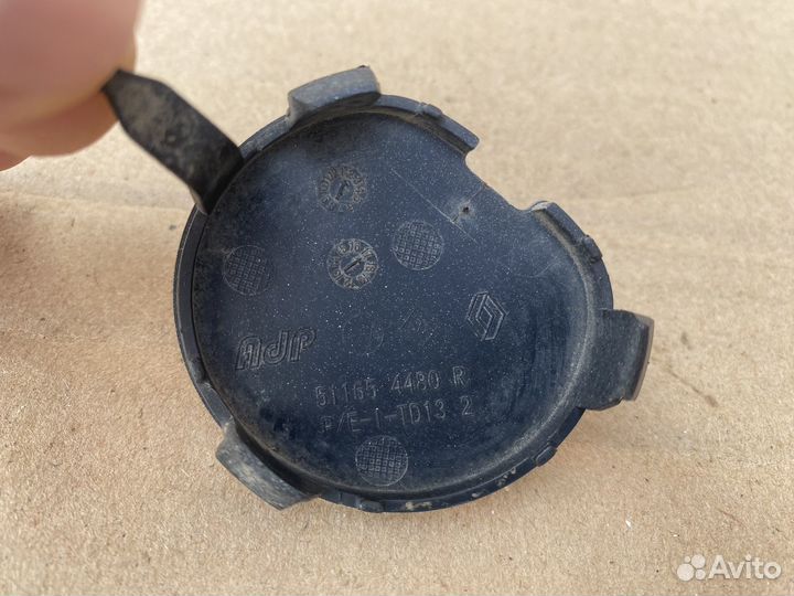 Заглушка заднего бампера Renault Logan 2