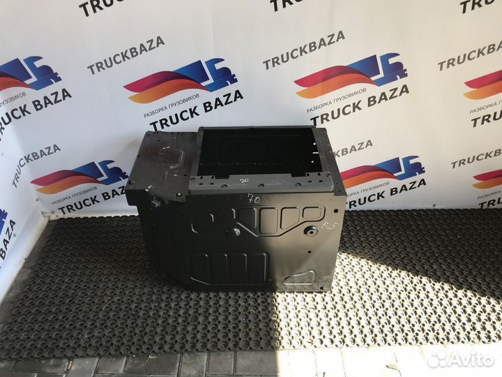 9438400506 Ящик вещевой левый Mercedes-Benz Actros