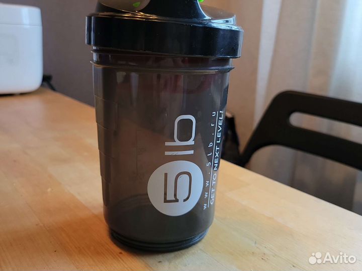 Шейкер спортивный