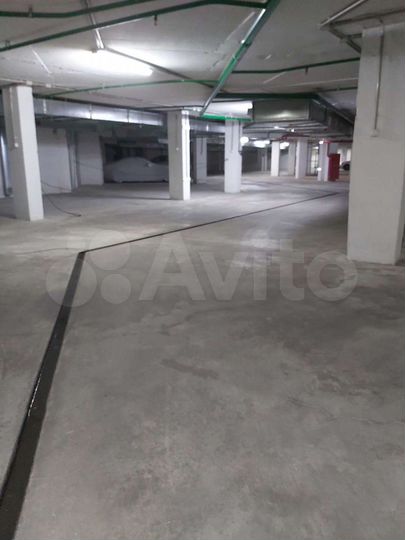 Машиноместо, 14 м²