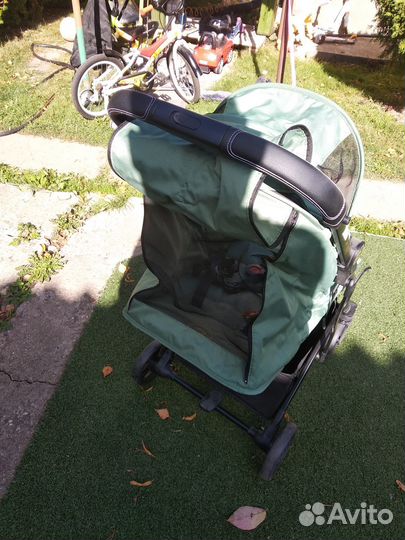 Коляска прогулочная