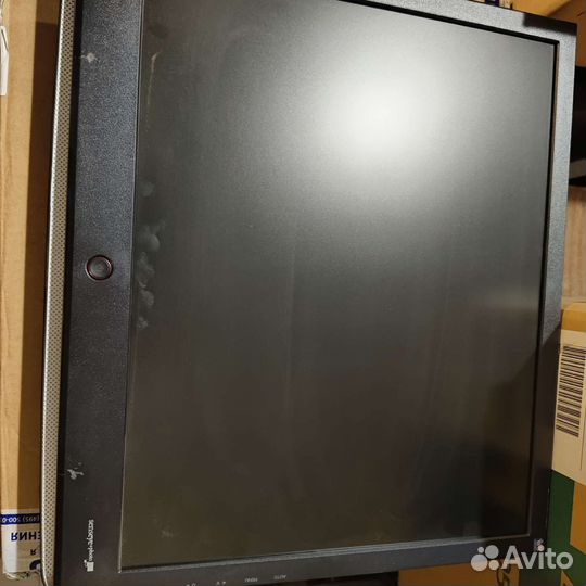 Монитор 19 дюймов