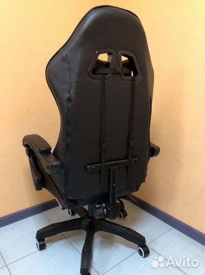 Компьютерное игровое (геймерское) кресло. Новые