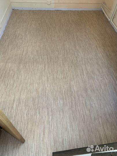 Линолеум tarkett - бежевый, 3,5*2,5 и 3,3*2,5