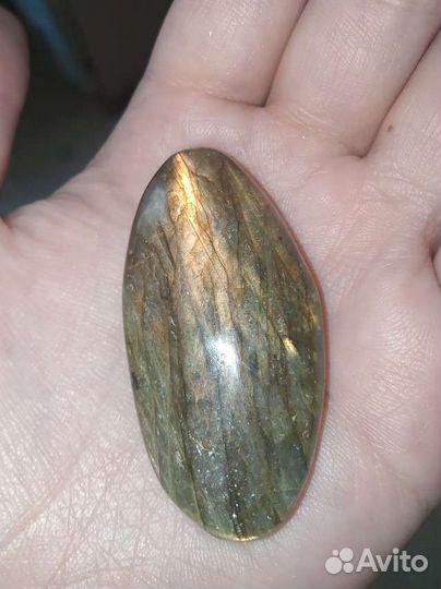 Лабрадор (лабрадорит)