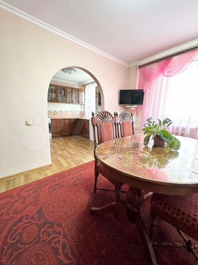 5-к. квартира, 100 м², 8/9 эт.