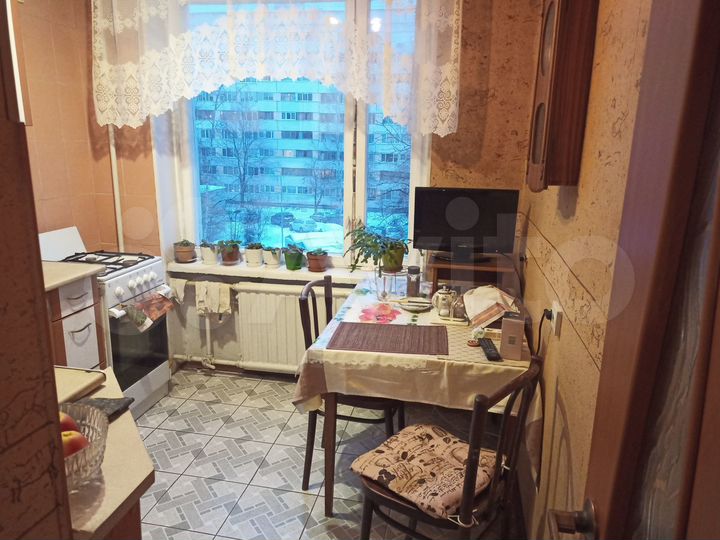 3-к. квартира, 58 м², 4/9 эт.