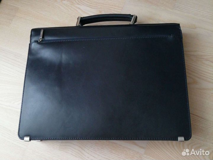 Кожаный портфель новый
