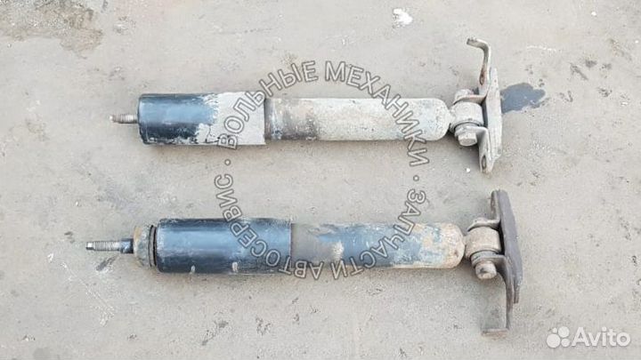 Амортизатор передний на Ваз 2107