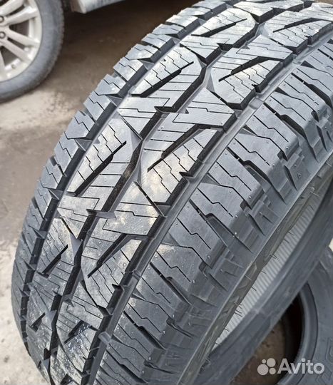 Bridgestone Dueler A/T 001 225/75 R16 104S