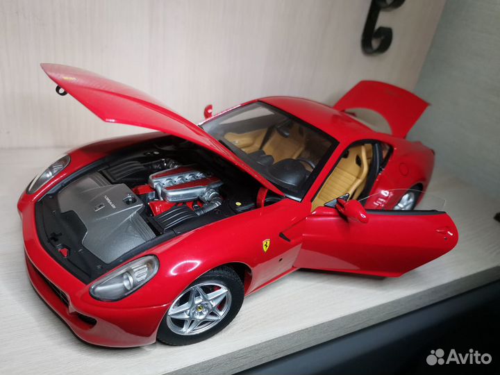 1/18 Hot Wheels Elite Ferrari 599 GTB Fiorano