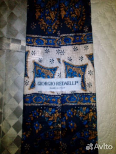 Коллекция брендовых галстуков