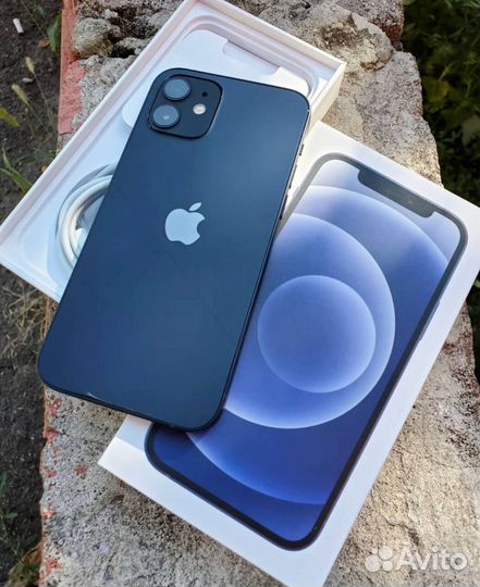 iPhone 12, 64 ГБ