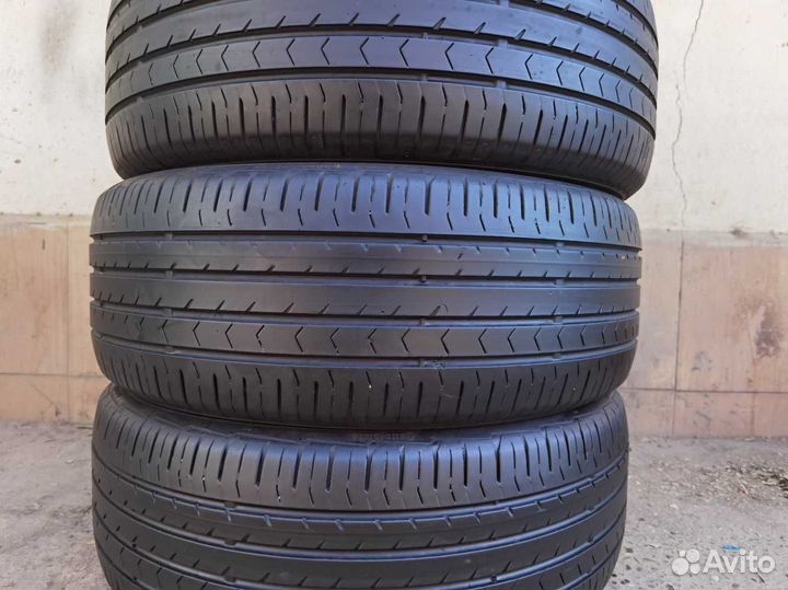 Continental ContiPremiumContact 5 215/55 R17 94V