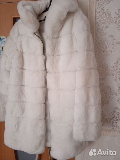 Белоснежная шубка кролик, трансформер 50-52 Италия
