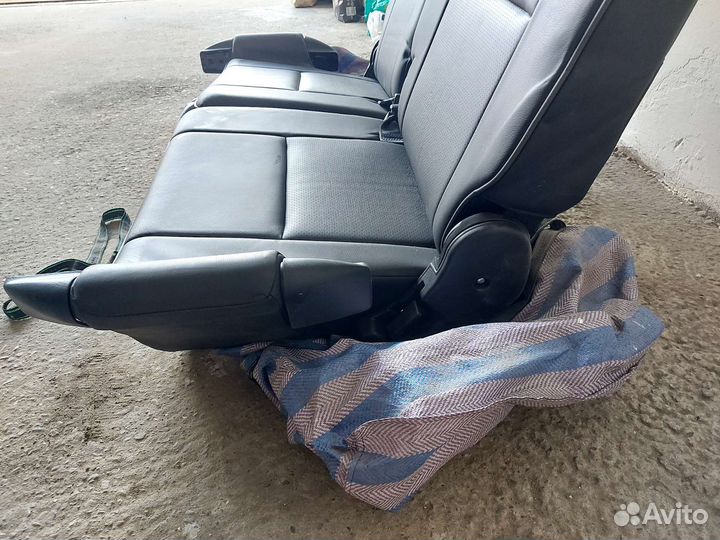 Третий ряд сидений Nissan patrol Y61