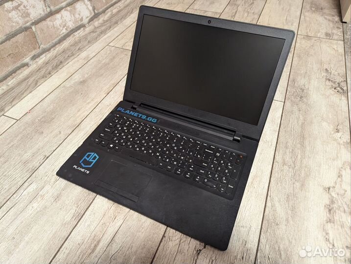 Ноутбук Lenovo Full HD/4 ядра/500 HDD/4 RAM