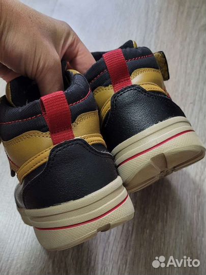 Ботинки зимние Geox 32