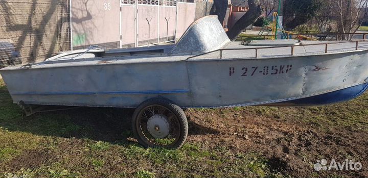 Лодка Прогресс 2М