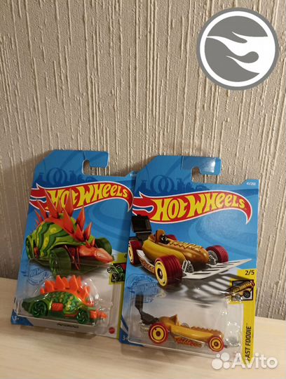 Машинки hotwheels