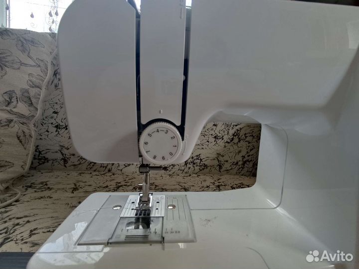Швейная машинка:Dofler LS2325S
