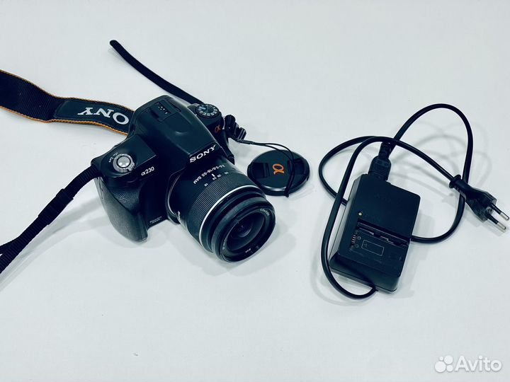 Фотоаппарат зеркальный Sony 8Gb флешка