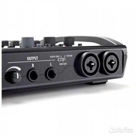 R8 портастудия Zoom