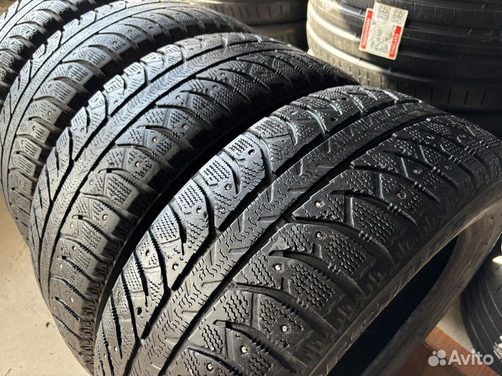 Bridgestone Ice Cruiser 7000 205/55 R16 91T