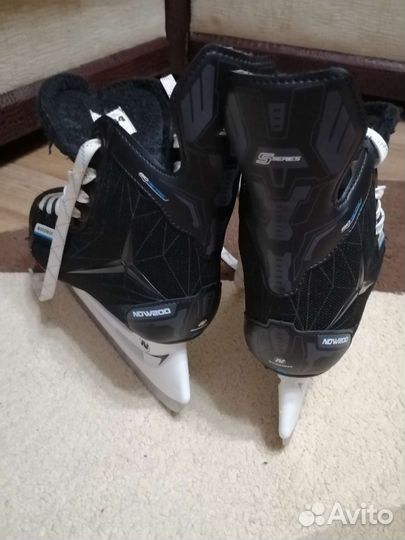 Коньки хоккейные