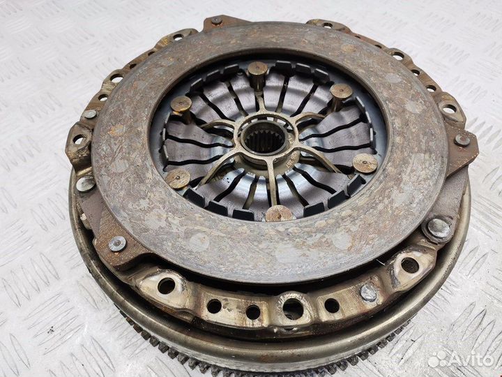 Маховик для BMW 3-Series (E90/E91/E92/E93)