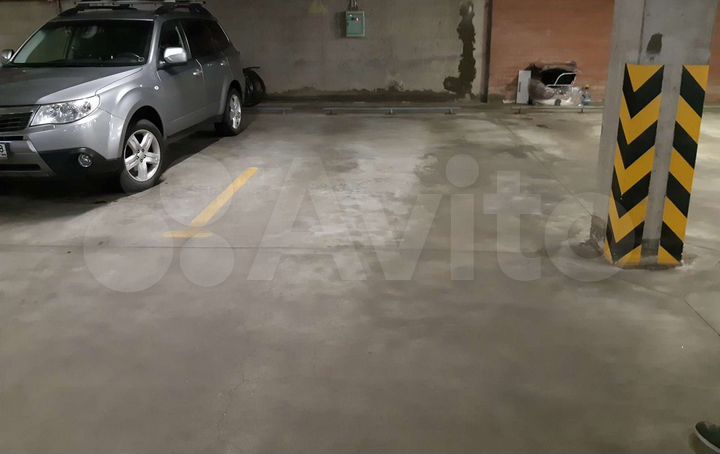 Машиноместо, 20 м²